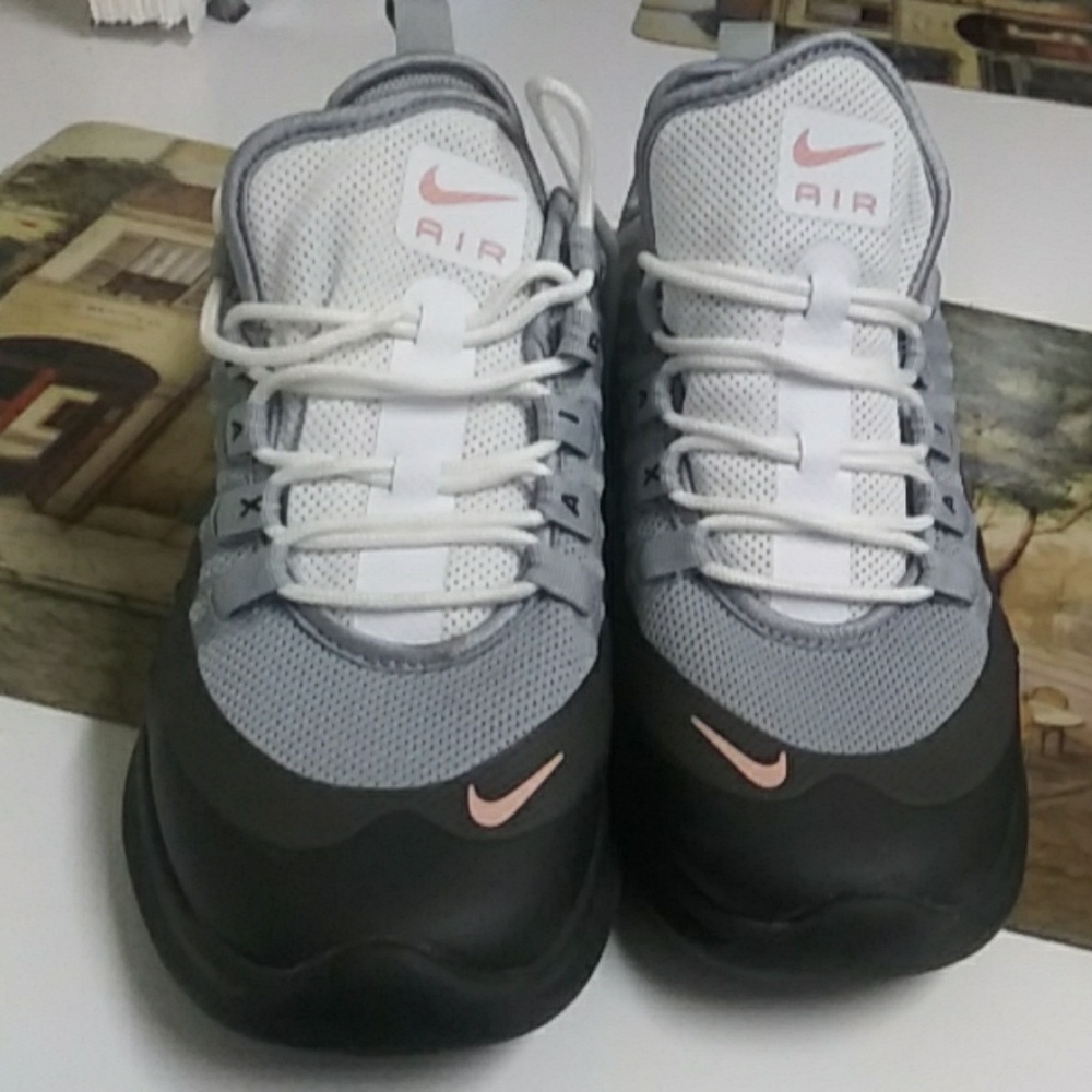 Nike air max